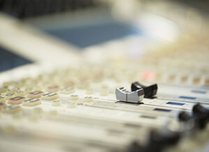 הקלטת דיונים בבית משפט והקלטת בוררויות